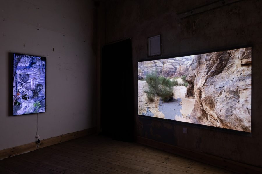 Measuring Time through the Fall of Water